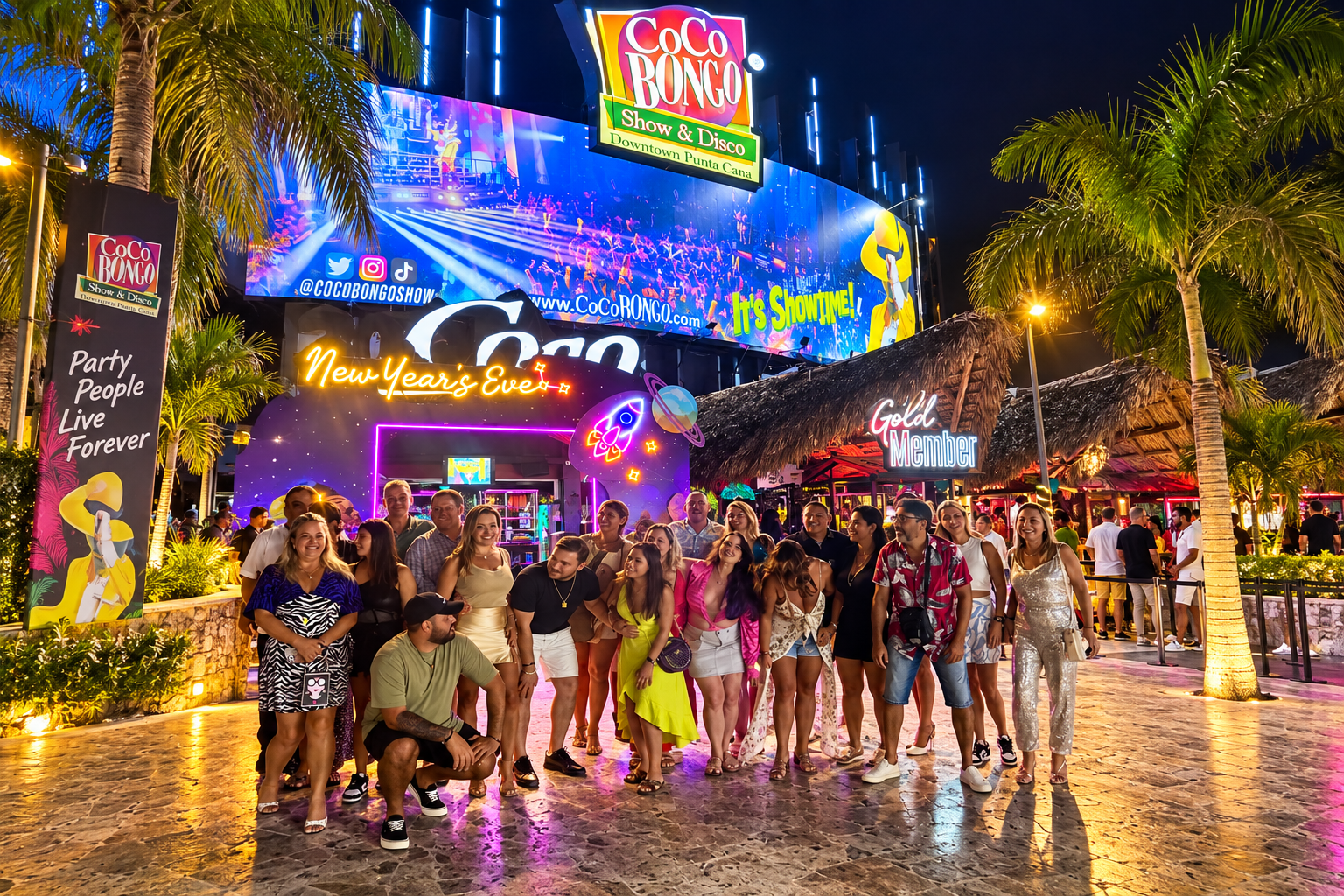 Coco Bongo - Front Row